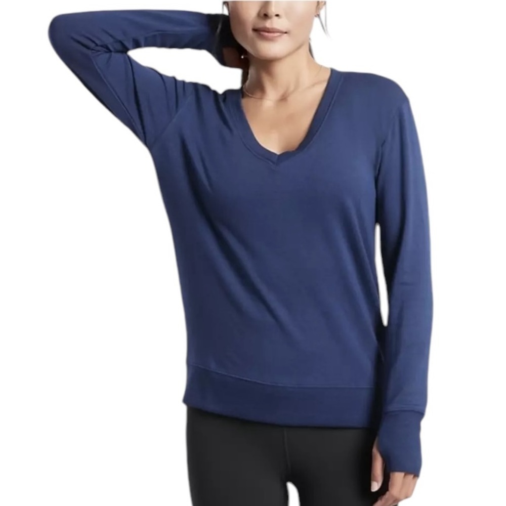 ATHLETA WOMEN'S ENCHANTED BLUE LONG SLEEVE SUNRISE V-NECK SWEATSHIRT Sz …